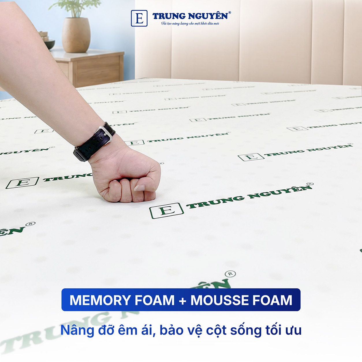 Sản phẩm được làm từ chất liệu Memory Foam + Mousse Foam Sản phẩm được làm từ chất liệu Memory Foam + Mousse Foam
