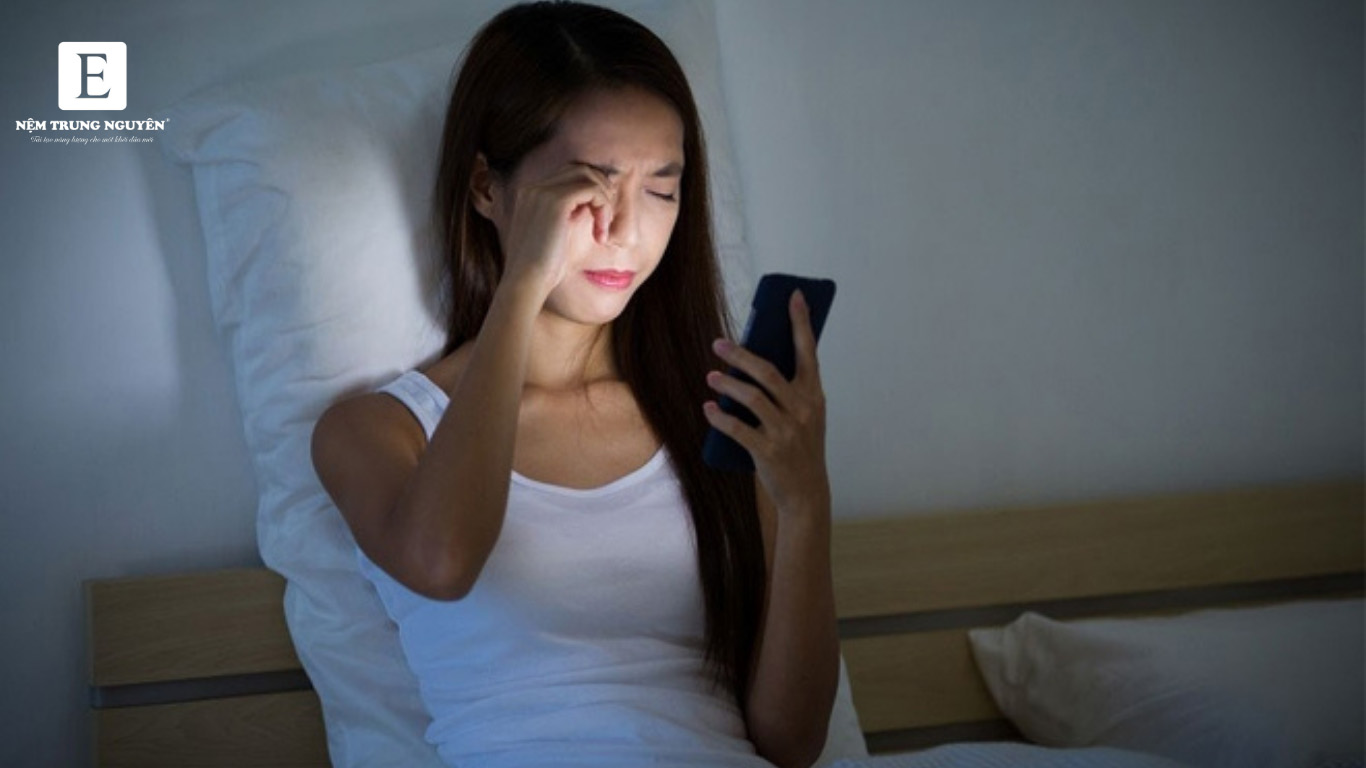 ngủ đủ nhưng vẫn mệt mỏi
