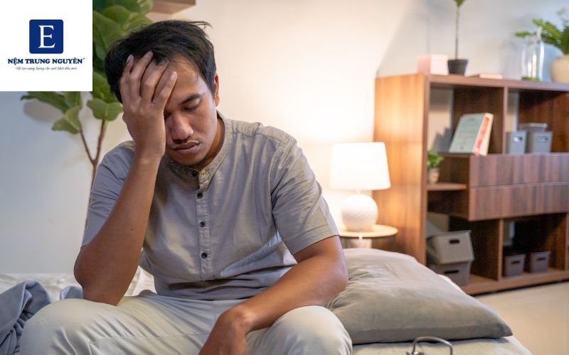 Ngủ đủ 8 tiếng nhưng thiếu chất lượng giấc ngủ