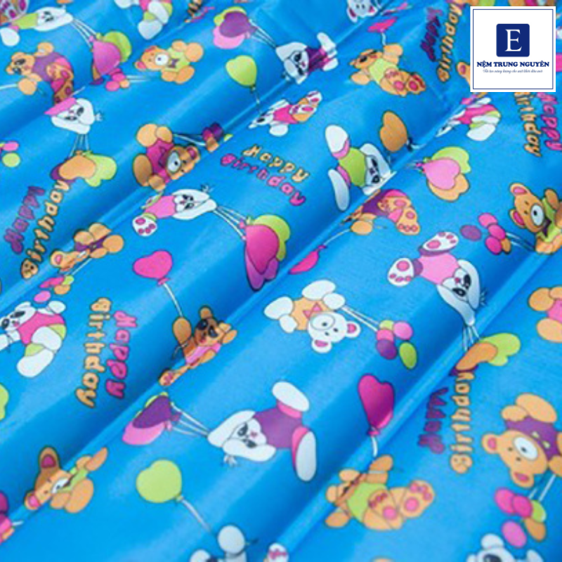 Nệm nước cho bé được nhiều phụ huynh lựa chọn chủ yếu vì khả năng tạo cảm giác mát khi nằm