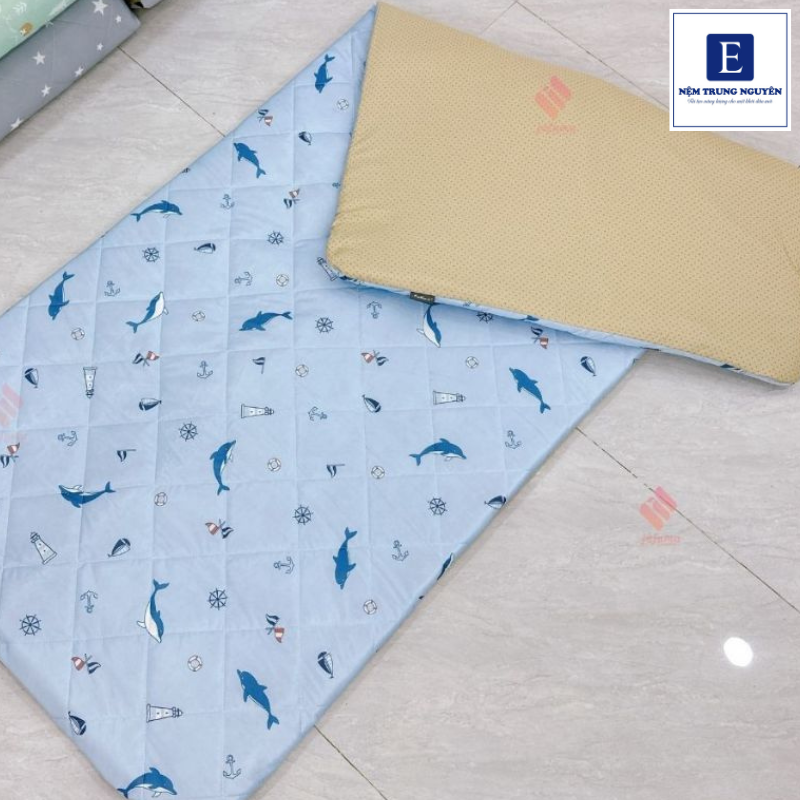 Nệm trải sàn là loại nệm được đặt trực tiếp trên sàn nhà hoặc trên một bề mặt lót phù hợp để tạo thành chỗ nằm nghỉ