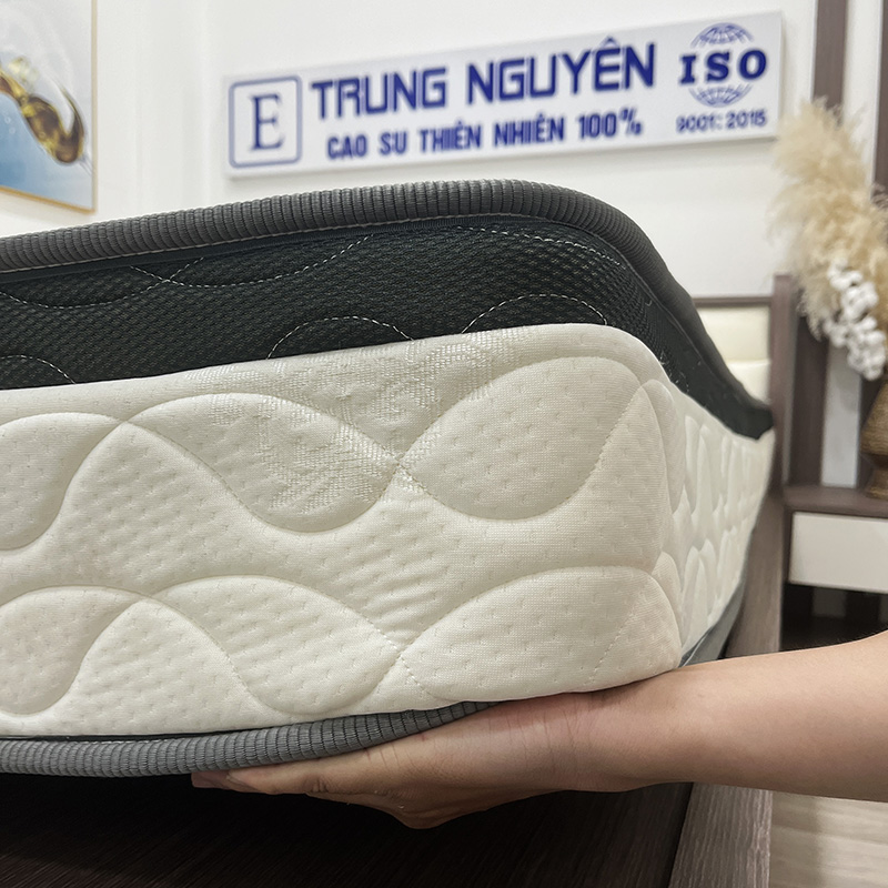 Nên chọn nệm lo xo túi độc lập hay nệm lo xo liên kết