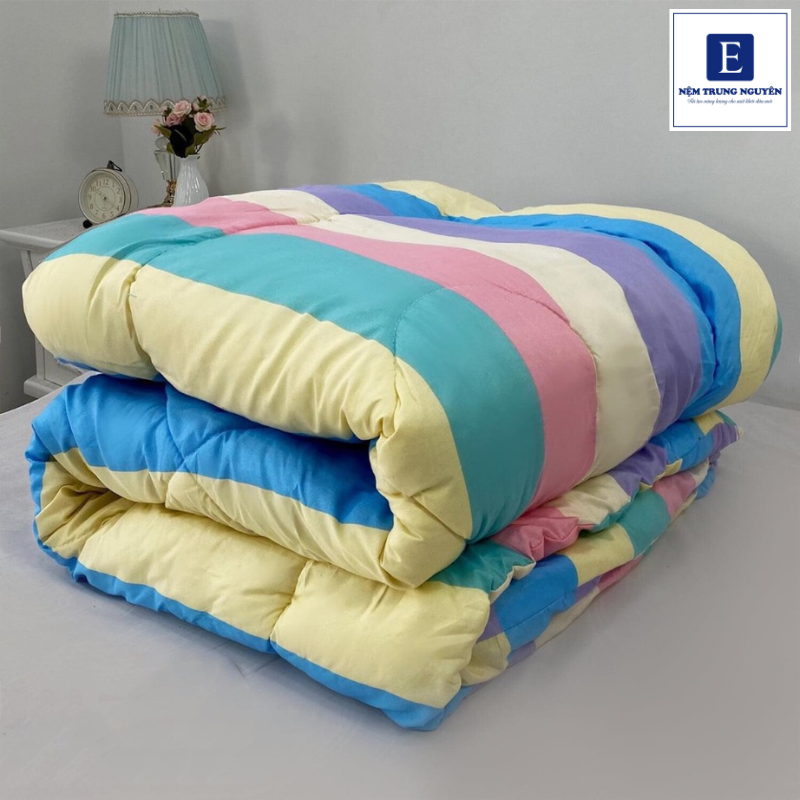 Chăn phao có khả năng giữ ấm cao, trọng lượng nhẹ