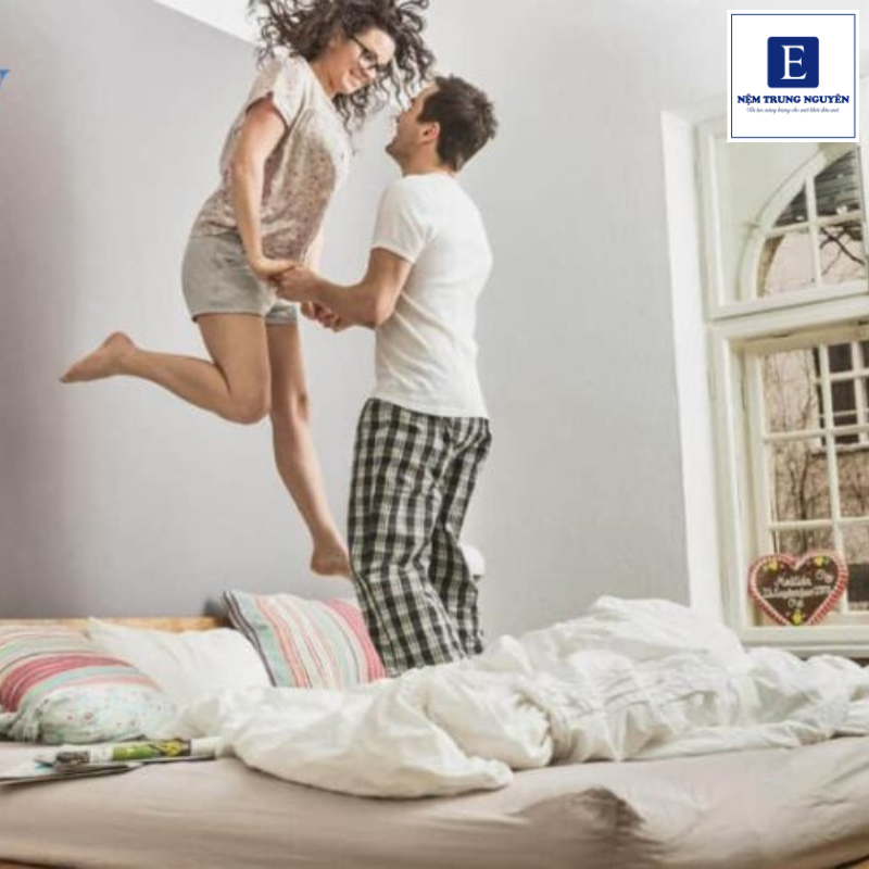 Tặng nệm cho người yêu thể hiện sự quan tâm đến chất lượng cuộc sống của người mình yêu