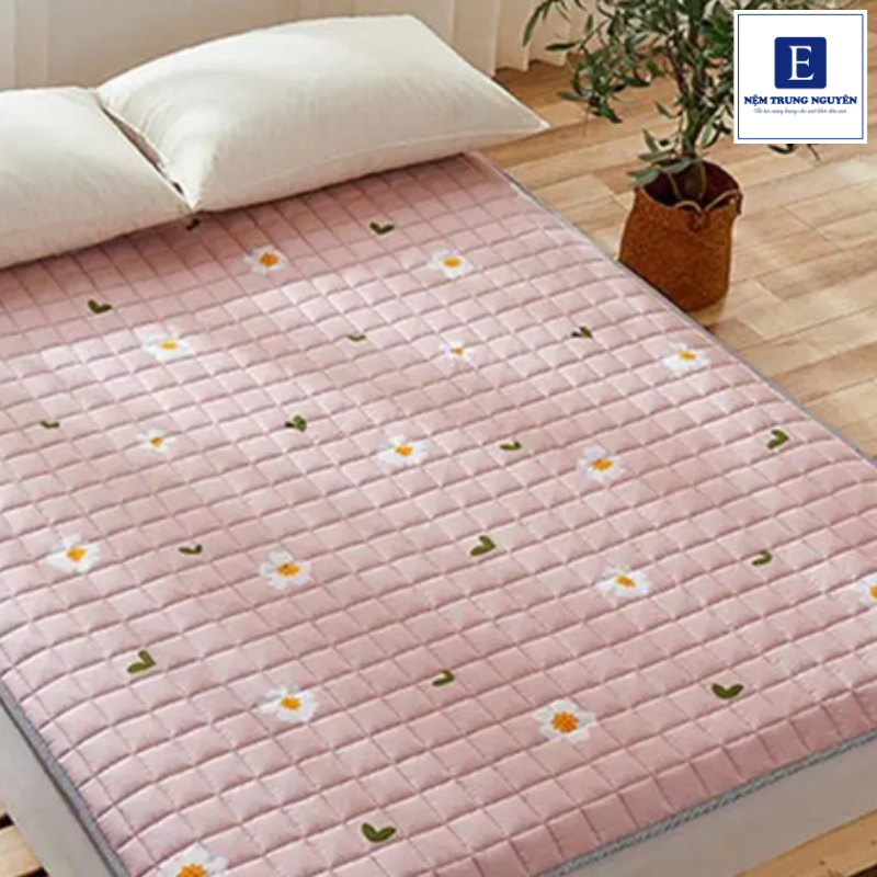 Việc chọn nệm nước cho người cao tuổi không nên chỉ dựa vào giá thành hay cảm nhận ban đầu, mà cần cân nhắc đến yếu tố sức khỏe, độ an toàn và sự tiện lợi khi sử dụng lâu dài