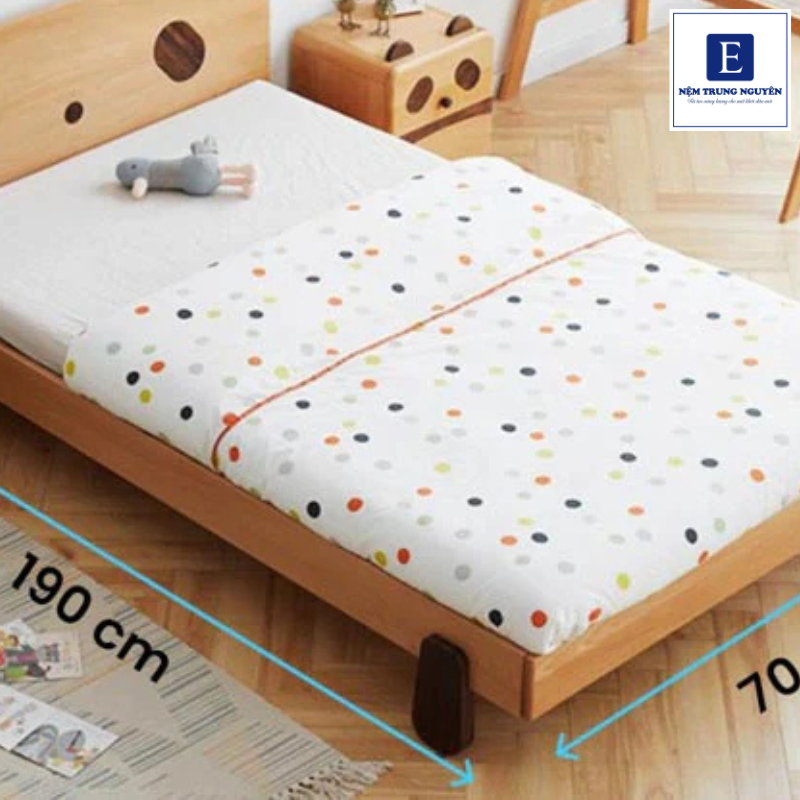 Kích thước nệm trẻ em hiện nay không có một tiêu chuẩn cố định duy nhất mà được thiết kế linh hoạt theo từng giai đoạn phát triển của trẻ