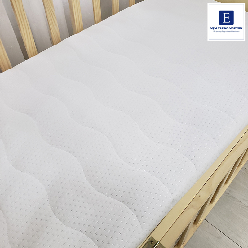 Độ dày nệm cho bé sinh sinh khoảng 3-7cm