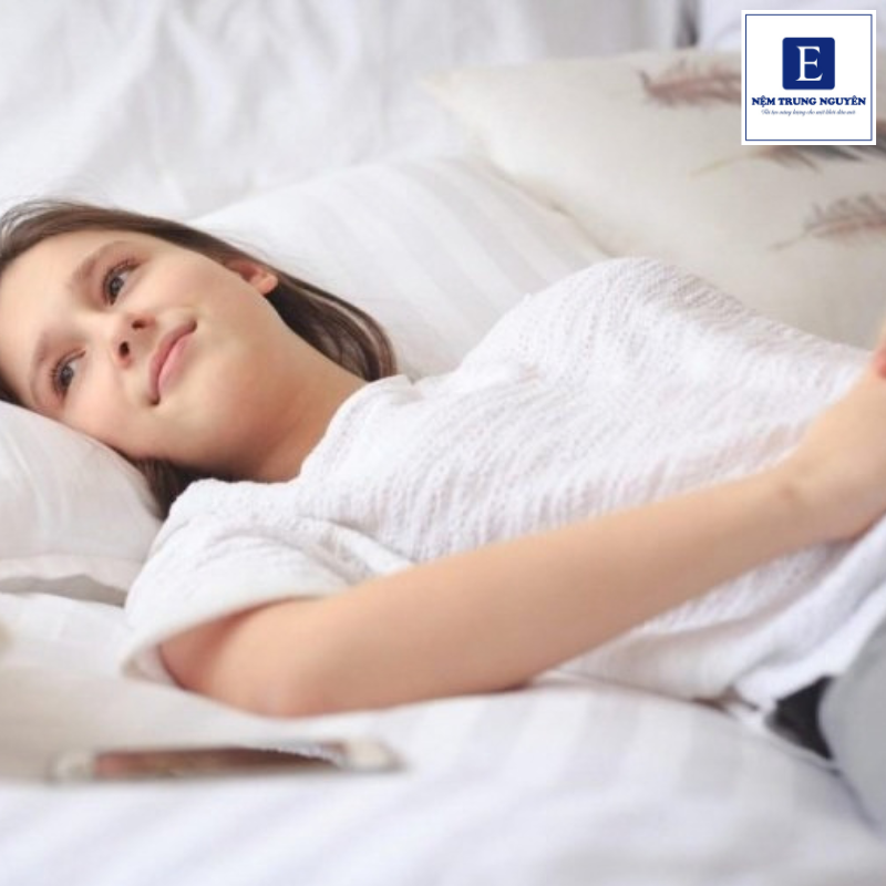 Mỗi chất liệu nệm mang đến cảm giác nằm và khả năng nâng đỡ khác nhau, vì vậy người ngủ ngửa nên lựa chọn dựa trên nhu cầu và đặc điểm cơ thể